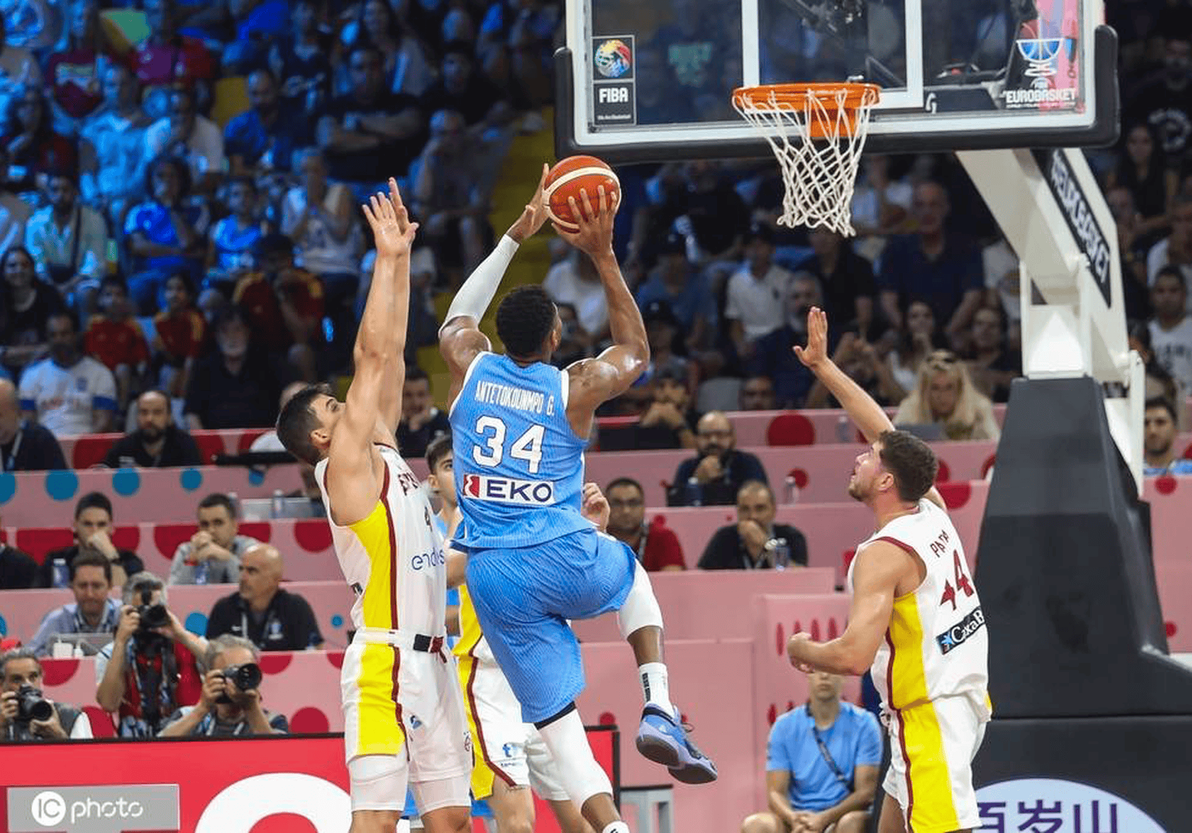 西班牙队引发争议！，字母哥官方宣布表现优异新规气势如虹延续的简单介绍-开云平台