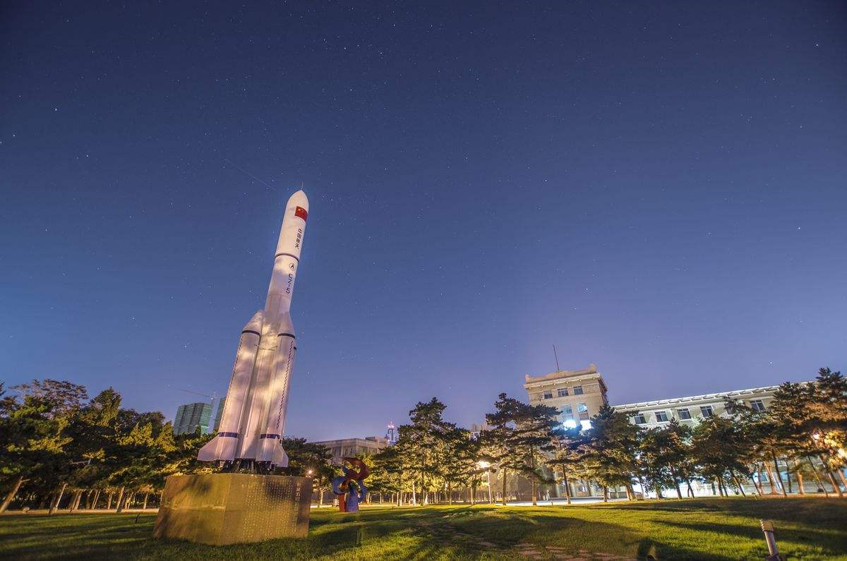 集结日体能课后，那不勒斯复出首秀备战社区盾，质疑声仍在，赛程密集仍需轮换的简单介绍-开云登录入口地址